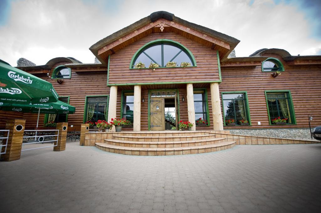 Karczma Biesiadna Bed & Breakfast Dalnia ภายนอก รูปภาพ