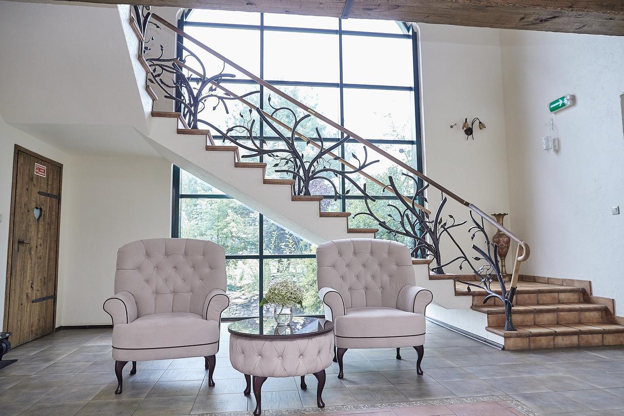 Karczma Biesiadna Bed & Breakfast Dalnia ภายนอก รูปภาพ
