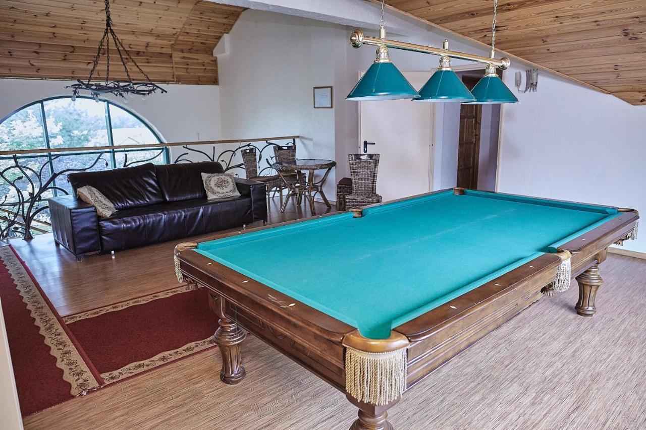 Karczma Biesiadna Bed & Breakfast Dalnia ภายนอก รูปภาพ