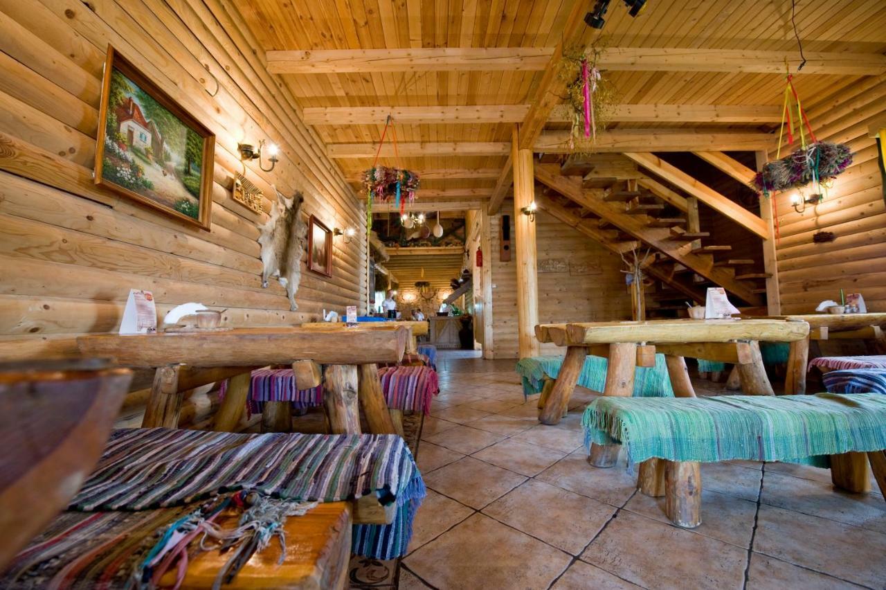 Karczma Biesiadna Bed & Breakfast Dalnia ภายนอก รูปภาพ