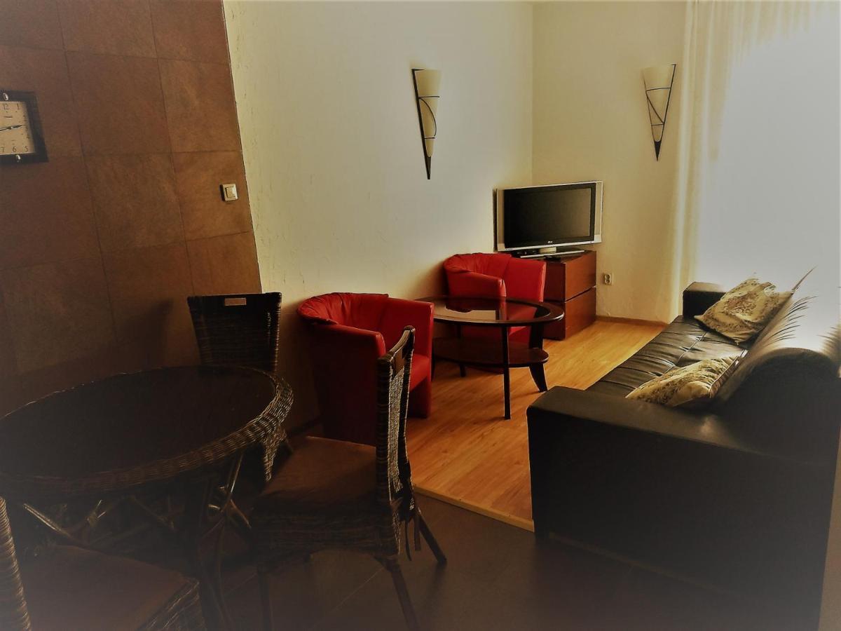 Karczma Biesiadna Bed & Breakfast Dalnia ภายนอก รูปภาพ